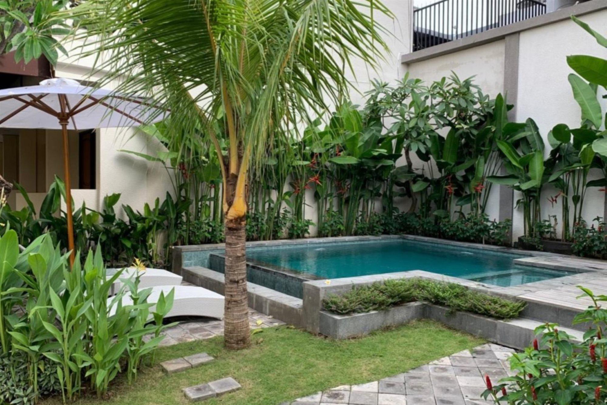 Dee Mansion Hotel Dempassar Exterior foto