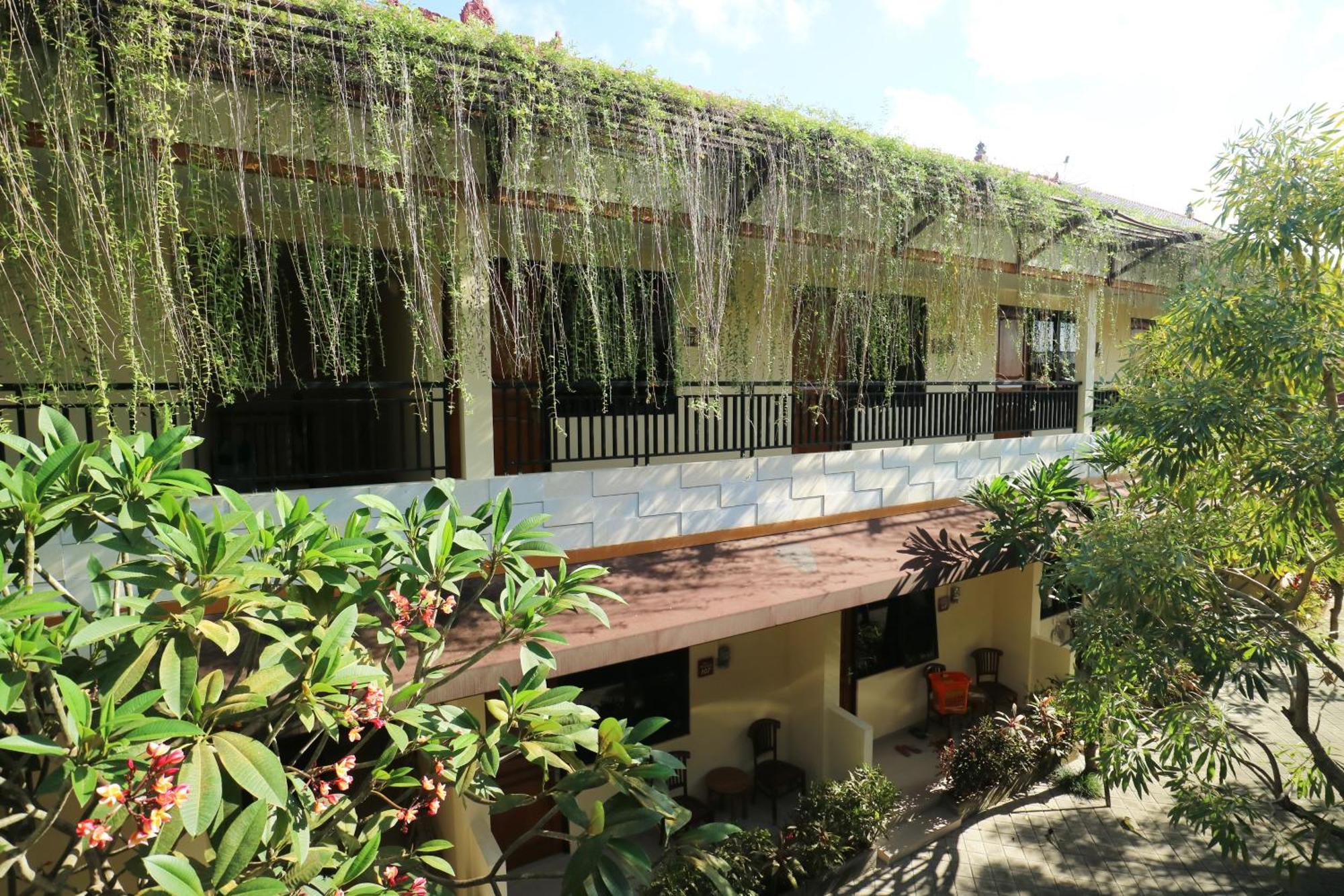 Dee Mansion Hotel Dempassar Exterior foto