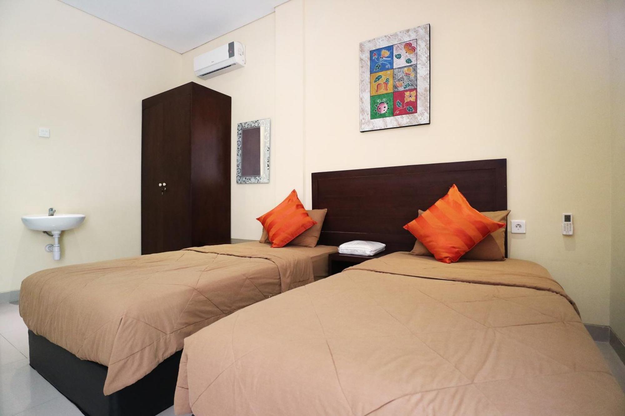 Dee Mansion Hotel Dempassar Exterior foto
