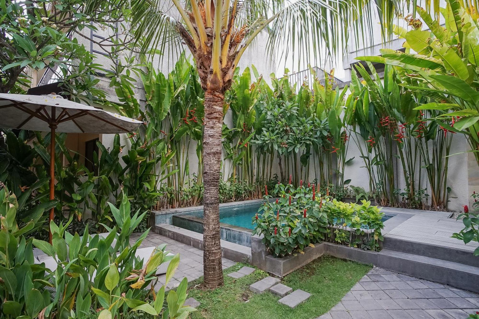 Dee Mansion Hotel Dempassar Exterior foto