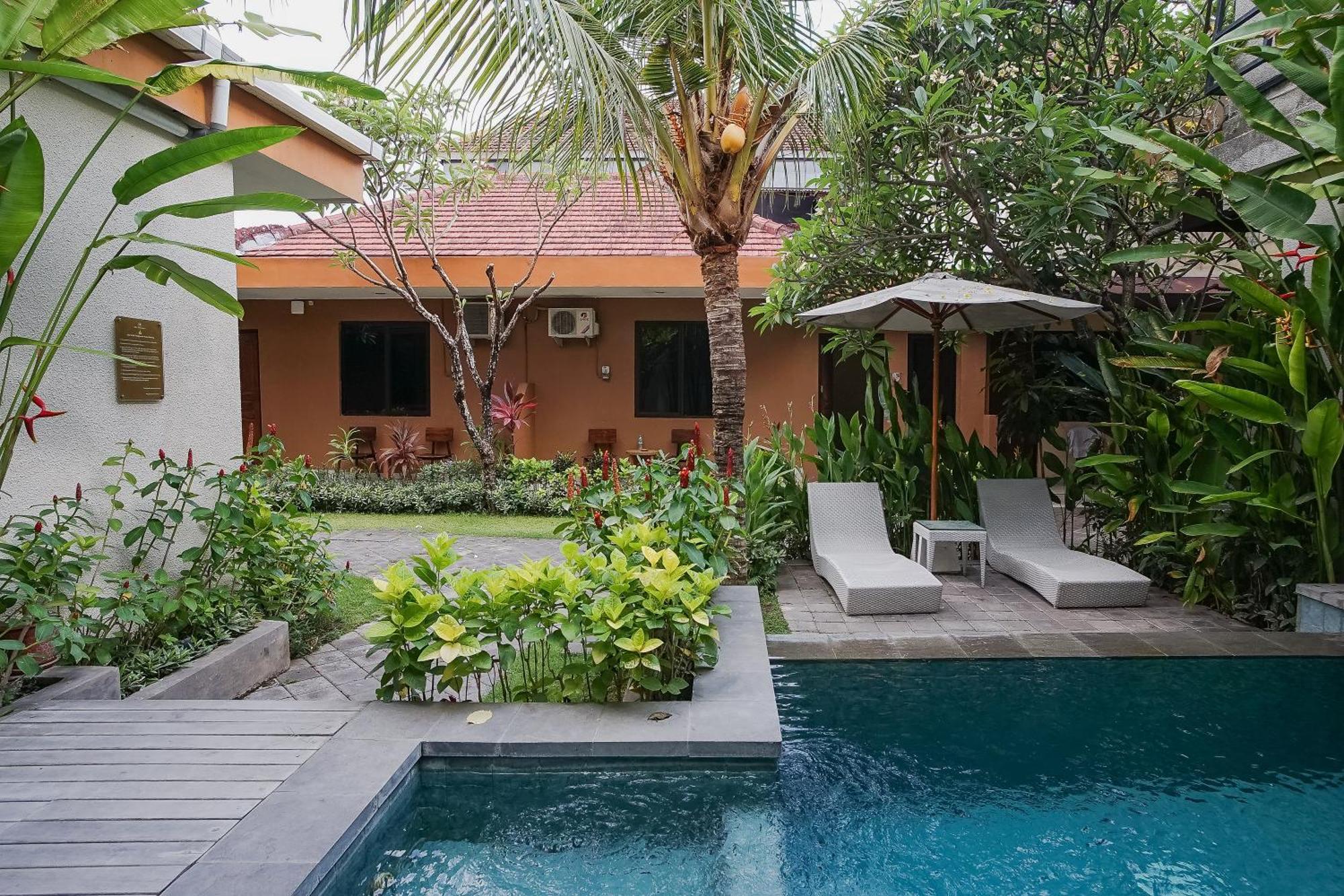 Dee Mansion Hotel Dempassar Exterior foto
