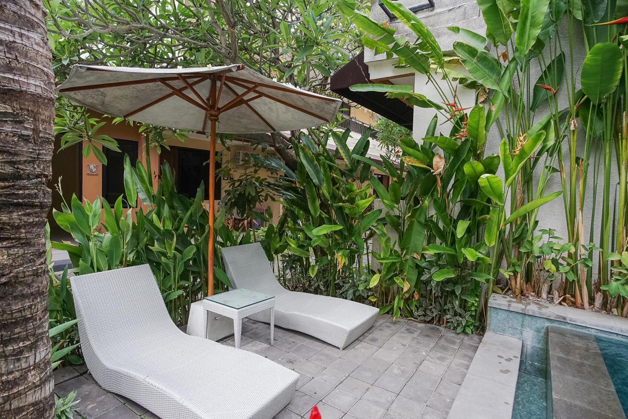 Dee Mansion Hotel Dempassar Exterior foto