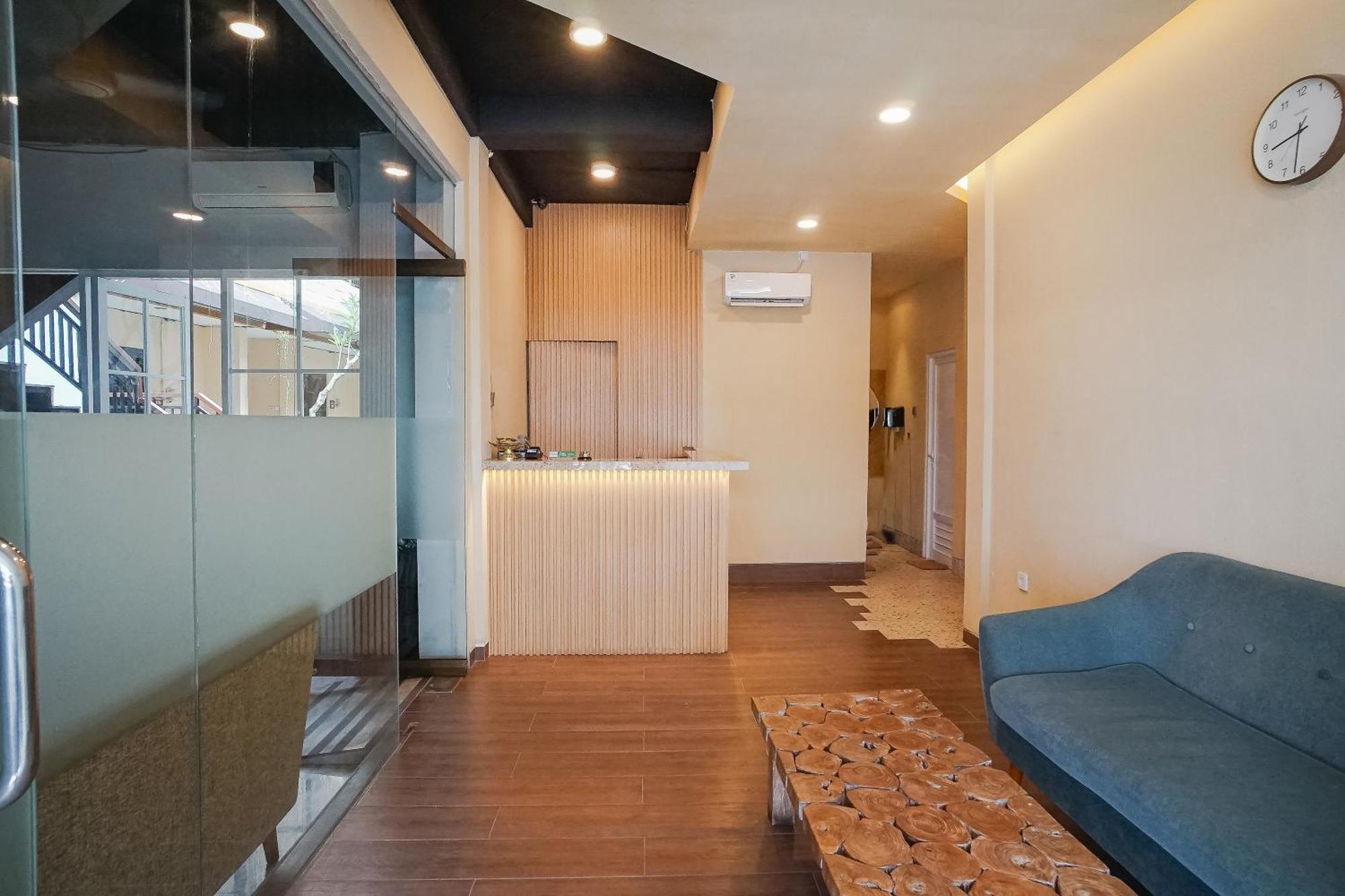 Dee Mansion Hotel Dempassar Exterior foto