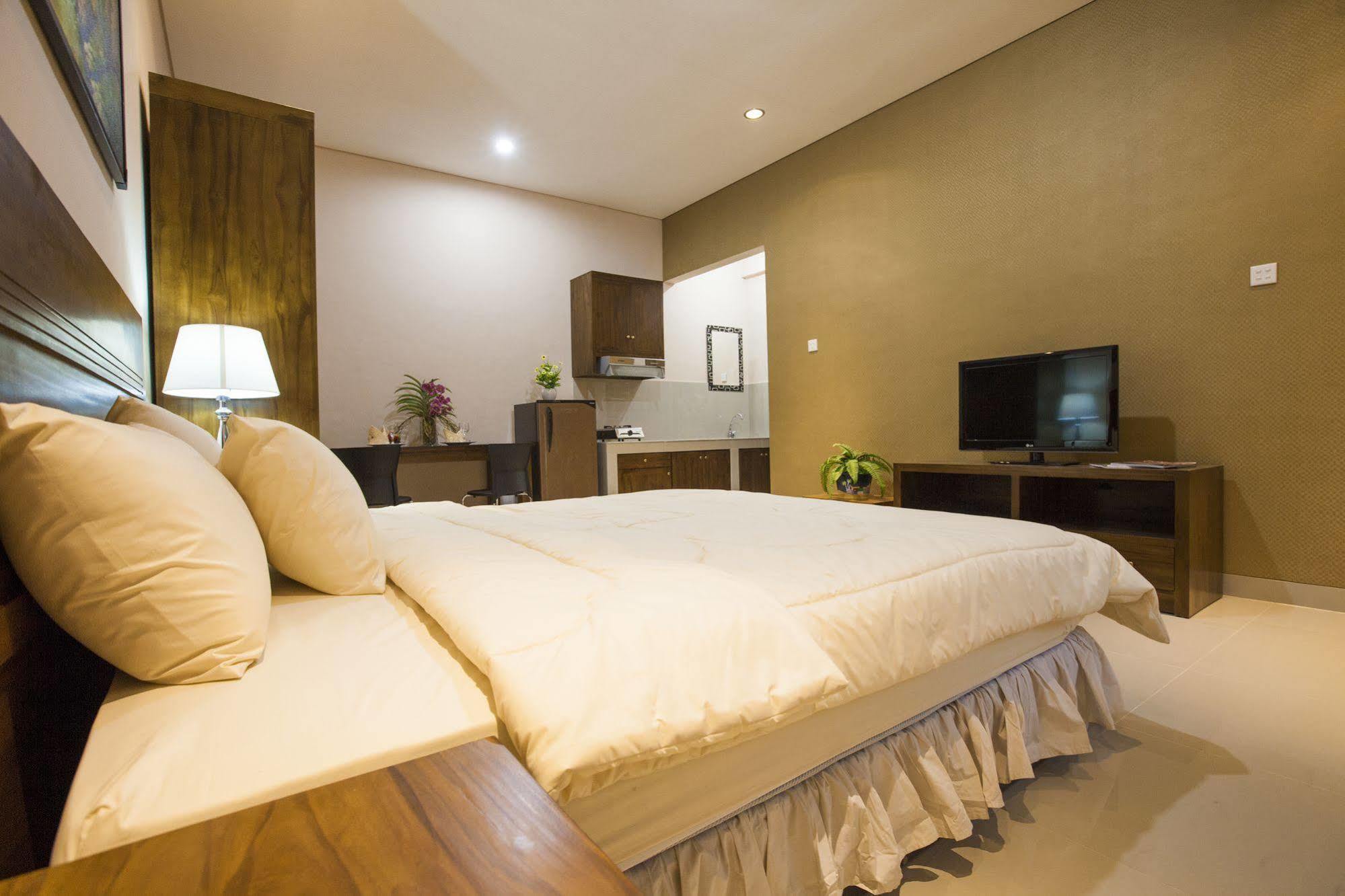 Dee Mansion Hotel Dempassar Exterior foto